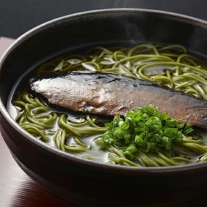 【早割】【N-3】宇治抹茶そば2人前×3袋・めんつゆ6袋・にしん3本セット【翌日お届け可】【送料込み】 § 宇治抹茶そばギフト「松」 蕎麦 乾麺 ギフト そばつゆ 年越し 094868-komi