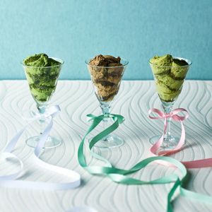 宇治てぃらみす（抹茶・ほうじ茶・玄米茶）6個入【翌日お届け可】【送料無料】【他商品との同梱不可】【日本テレビ「ヒルナンデス！」紹介】【日経新聞NIKKEIプラス1入賞】 § 三色 ティラミス プレゼント ギフト 09